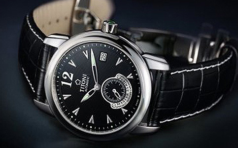 梅花手表玻璃碎了維修多少費用(梅花手表的表蒙相關(guān)知識)