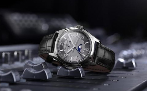 江詩丹頓手表售后保養地址(江詩丹頓手表表蒙起霧怎么解決)