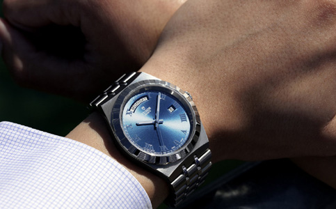 帝舵手表福州維修網點（如何解決帝舵手表表帶劃痕問題）