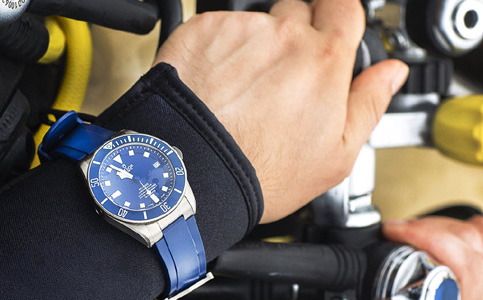 長春帝舵官方維修中心（帝舵手表表帶生銹的原因以及清潔方法）