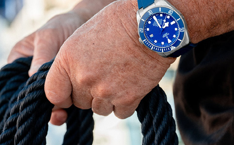 青島帝舵專修店電話號(hào)碼