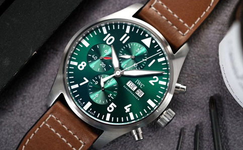 佛山萬國手表維修售后(清潔萬國手表的表玻璃)