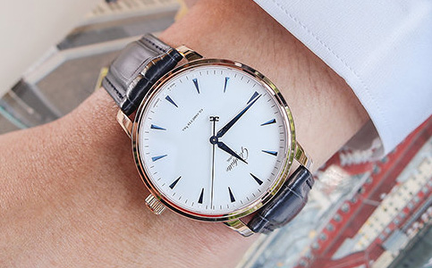 格拉蘇蒂手表維修售后中心(解決格拉蘇蒂手表的停走現象)