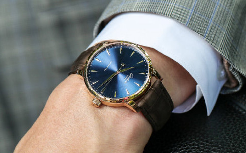 格拉蘇蒂手表售后服務電話（格拉蘇蒂表盤生銹應該怎么解決）