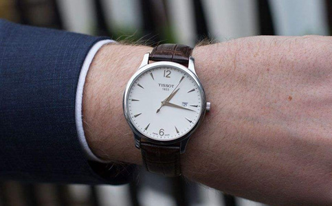 天梭手表維修點(diǎn)售后服務(wù)中心電話（天梭表蒙子損壞的原因）